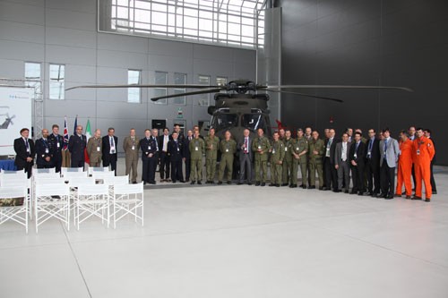 DELIVERY OF THE FIRST ITALIAN NH90 TTH IN F.O.C CONFIGURATION